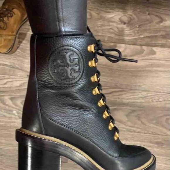 Tory Burch brand Black and Gold Heeled Boots with Chunky Heel - Picture 2 of 11